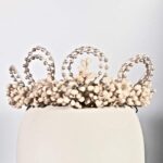 Corona de flores de seda y perlas