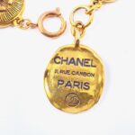 Brazalete monedas de Chanel